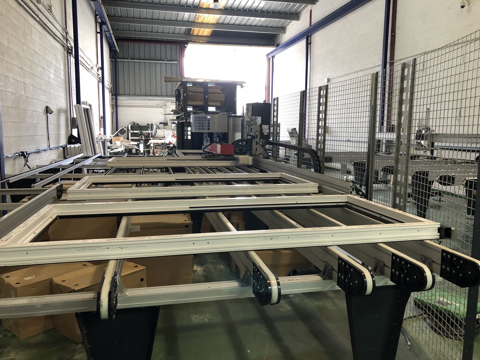 Línea de fabricación de ventanas